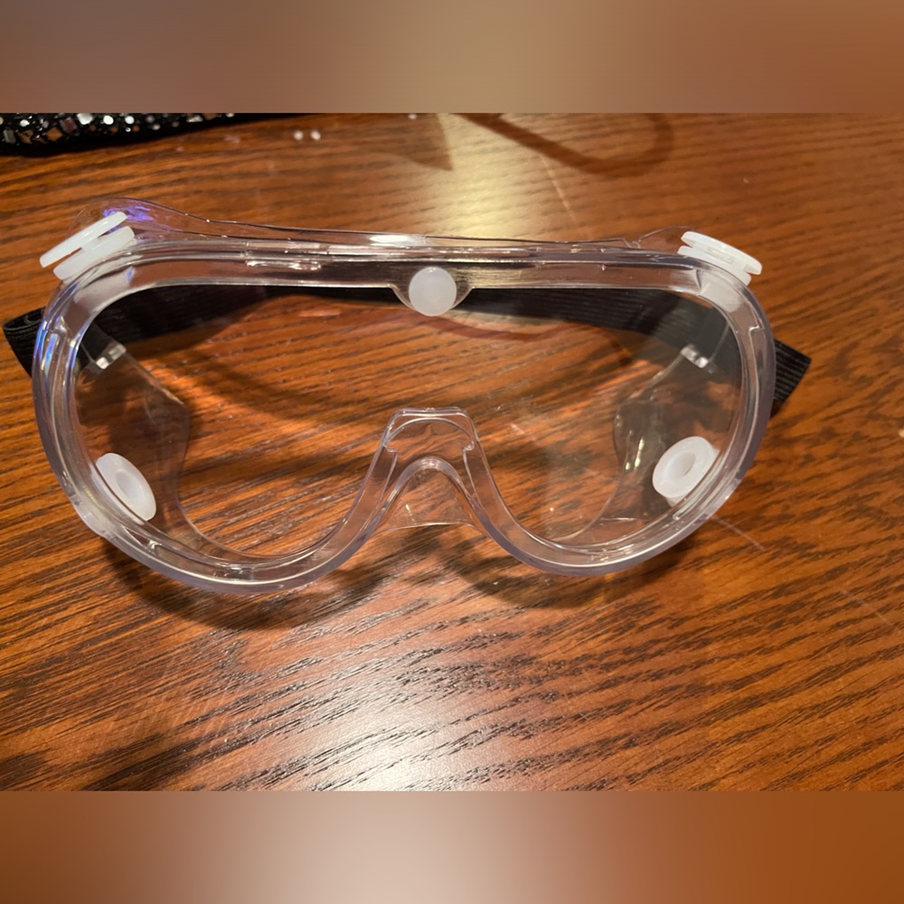 Like new chem goggles